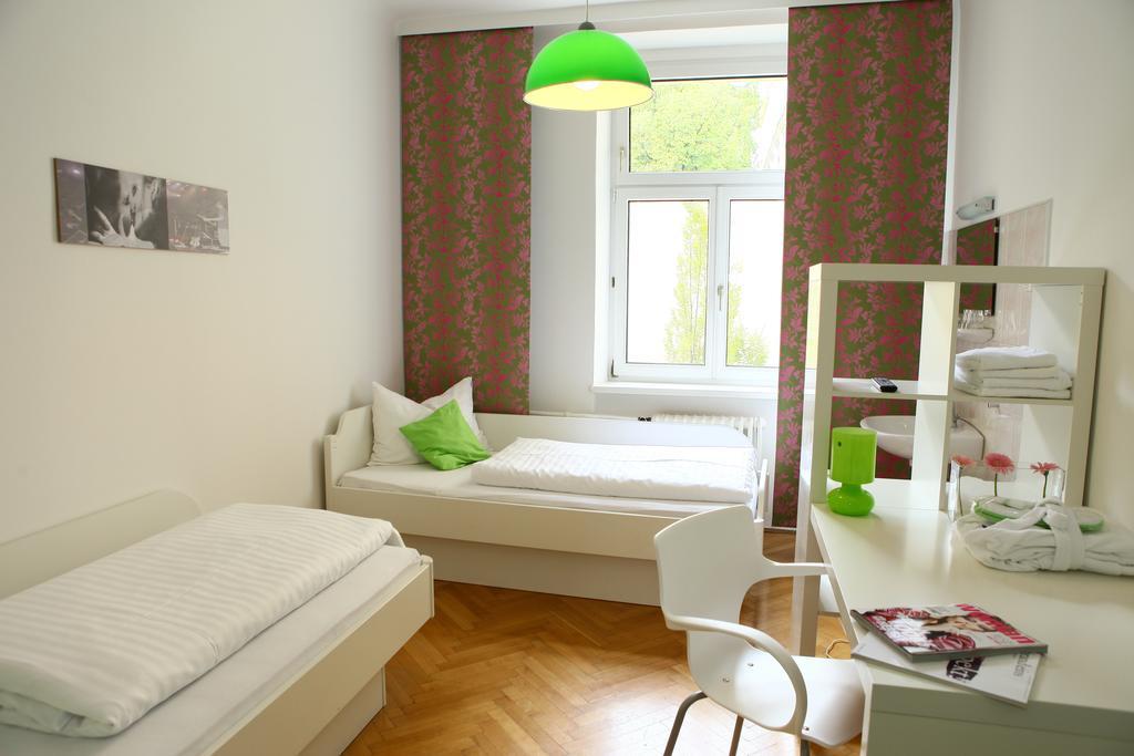 Hostel & Guesthouse Kaiser 23 Viena Habitación foto